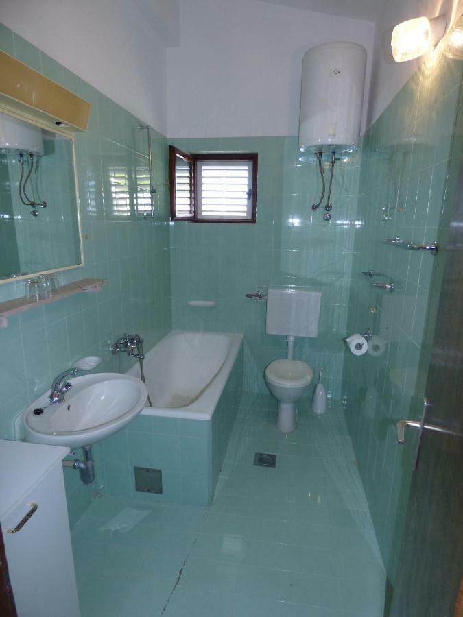 Apartmani Dalija Tučepi Екстериор снимка