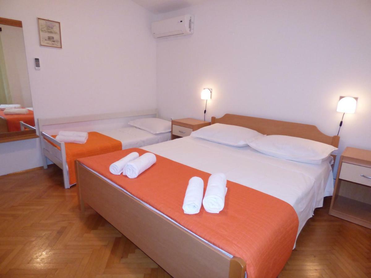 Apartmani Dalija Tučepi Екстериор снимка